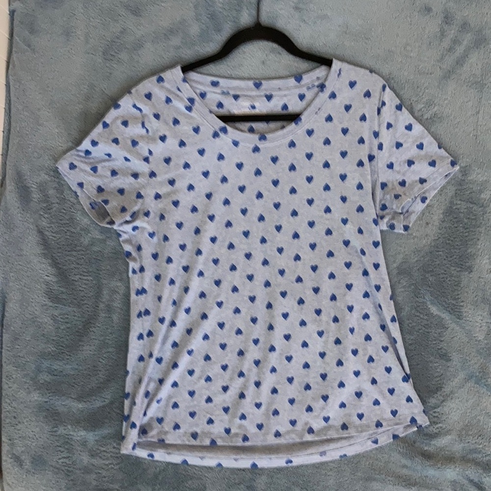 Blue HEARTS pattern tee shirt